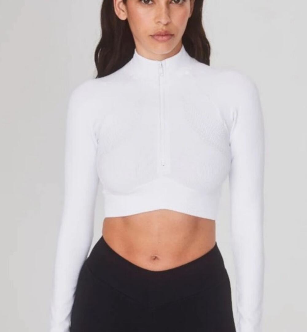 Joja Exhale Long Sleeve Cropped Luna Top in White - XS